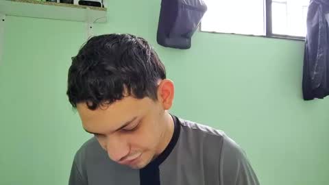 juansuarez204 online show from February 4, 4:50 pm