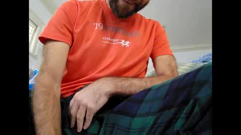 Snapshot of judah25 chatting on October 19, 4:00 pm Jude online show from October 19, 4:00 pm