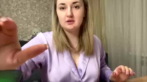 Snapshot of judevalenti chatting on October 21, 5:27 pm JudeValenti online show from October 21, 5:27 pm