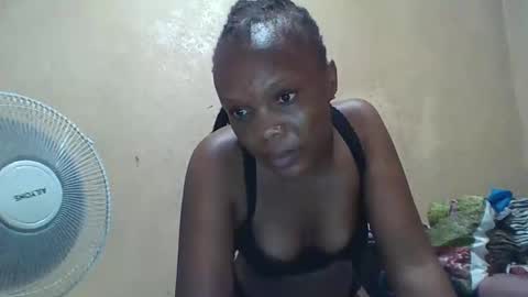 juice_petite3 online show from February 21, 8:38 pm