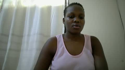 Snapshot of juicy_bella2 chatting on October 17, 9:46 am juicy_bella2 online show from October 17, 9:46 am