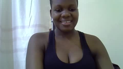 Snapshot of juicy_bella2 chatting on October 15, 7:53 am juicy_bella2 online show from October 15, 7:53 am