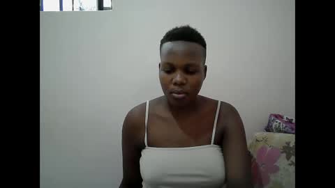 Snapshot of juicy_bella2 chatting on September 23, 9:47 am juicy_bella2 online show from September 23, 9:47 am