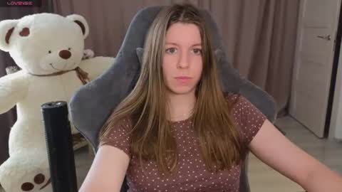 laura online show from July 3, 8:30 am