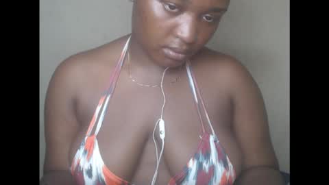 juicyboobssx online show from September 13, 9:28 pm