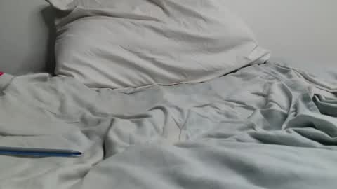 pretty online show from November 6, 6:16 am