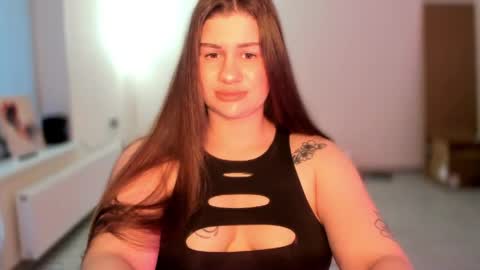 Elena online show from May 22, 6:25 pm