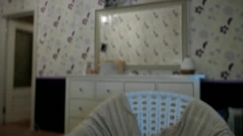 Snapshot of juicyhelenx chatting on October 9, 6:24 pm Elena online show from October 9, 6:24 pm