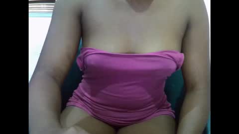 juicynwetx online show from February 20, 10:39 am