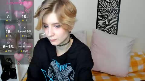 Snapshot of julescrown chatting on January 28, 7:53 am Jules online show from January 28, 7:53 am