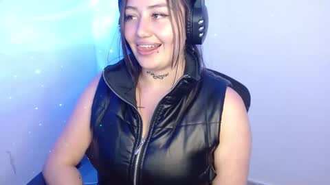 Snapshot of juli_69 chatting on February 18, 11:08 pm Juliana Torres online show from February 18, 11:08 pm