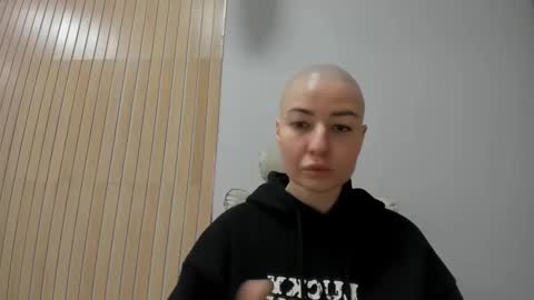 julia bright online show from April 11, 3:49 pm