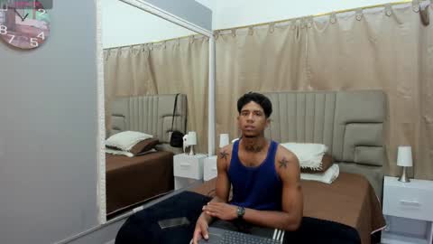 julian billy online show from February 5, 6:15 pm