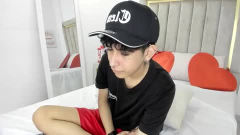 Julian online show from February 9, 8:00 pm