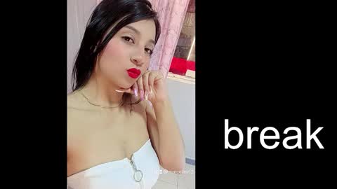 Juliana online show from October 25, 8:42 pm