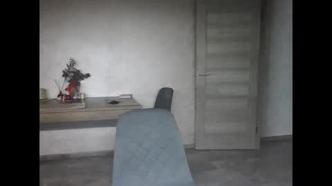 julianagold1 online show from February 3, 5:24 pm