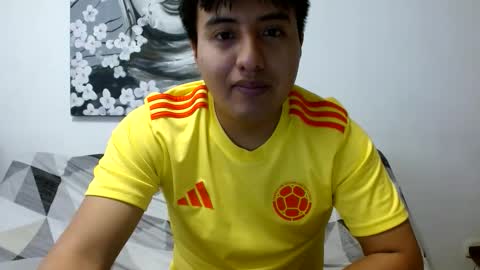 Julian online show from February 23, 6:10 pm