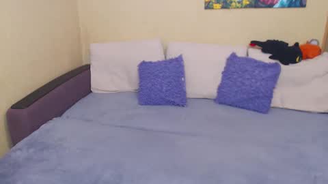 Jul online show from October 19, 2:44 pm