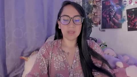 Juliana online show from February 2, 7:38 am