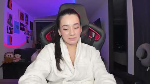 Jeimy Help me to reach 100 thumbs up online show from February 3, 2:53 am