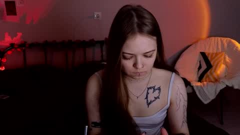 julidropp online show from April 19, 5:58 pm