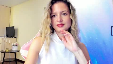 Snapshot of julie_flores chatting on October 9, 2:00 pm Julie online show from October 9, 2:00 pm