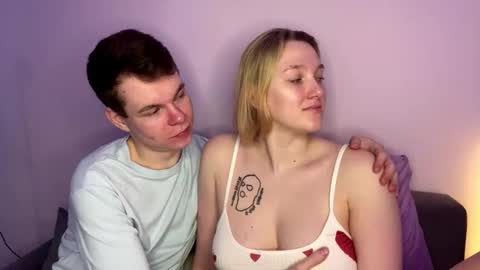 Julie and Thomas online show from February 16, 8:01 am