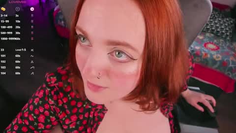 Snapshot of juliet_schoolgirl chatting on February 14, 8:26 pm Juliet online show from February 14, 8:26 pm