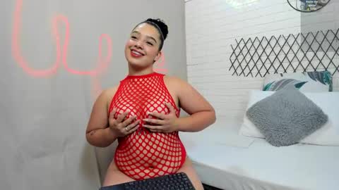 julieta_333 online show from February 1, 12:47 pm