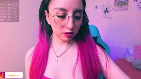 Snapshot of julieta_shelby chatting on October 20, 3:22 am Julieta Independent model online show from October 20, 3:22 am