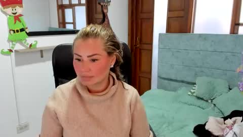 julieta_star69 online show from December 14, 11:49 am