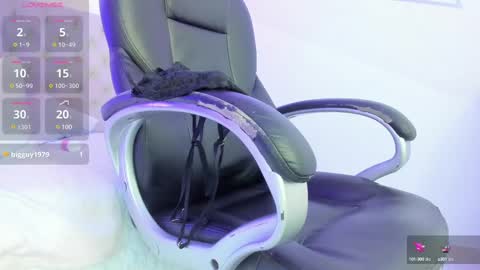 julietakane online show from February 20, 11:42 am