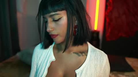 julietawinona online show from April 16, 11:07 pm