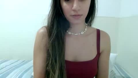 Snapshot of julietolentino_silva chatting on September 24, 1:34 am julietolentino_silva online show from September 24, 1:34 am