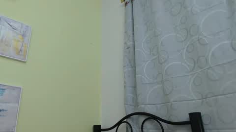 juliette18rose online show from May 4, 2:18 am