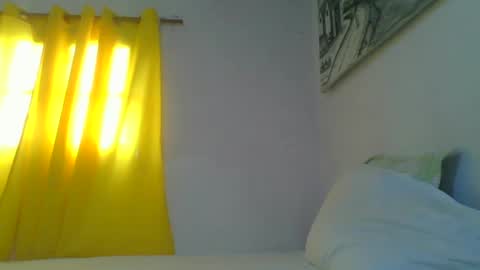 Snapshot of juliexexy chatting on March 8, 4:45 am juliexexy online show from March 8, 4:45 am