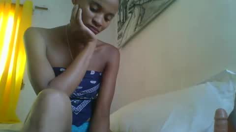 Snapshot of juliexexy chatting on March 12, 11:42 am juliexexy online show from March 12, 11:42 am