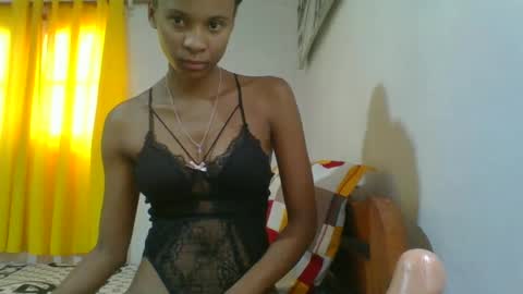 Snapshot of juliexexy chatting on February 17, 4:31 am juliexexy online show from February 17, 4:31 am