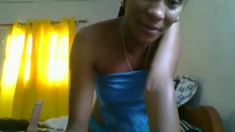 Snapshot of juliexexy chatting on February 23, 11:33 am juliexexy online show from February 23, 11:33 am