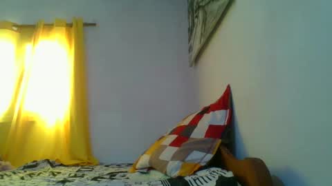 Snapshot of juliexexy chatting on February 21, 9:02 am juliexexy online show from February 21, 9:02 am