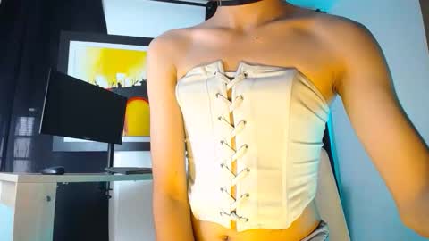 jullian online show from March 3, 8:49 pm