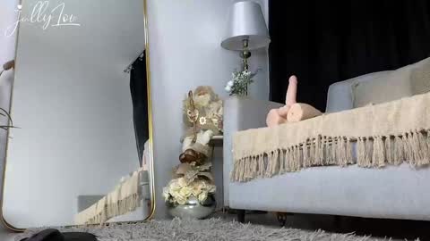 Snapshot of jully_lov chatting on December 2, 9:34 pm Jully Lov  online show from December 2, 9:34 pm