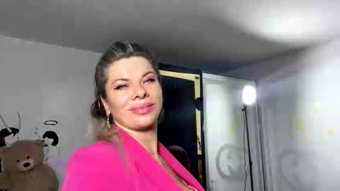 Jully Rosse online show from January 7, 10:37 pm