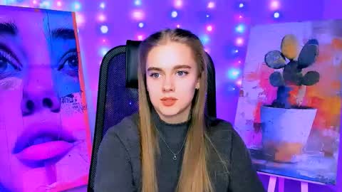 junewoods online show from February 13, 12:19 pm