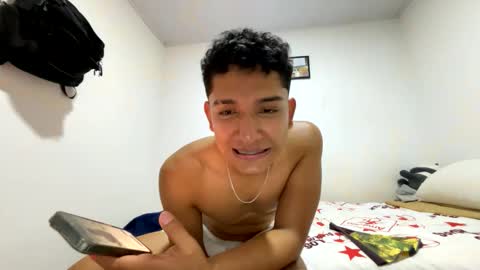 junior_osorio_2 online show from March 5, 2:53 am