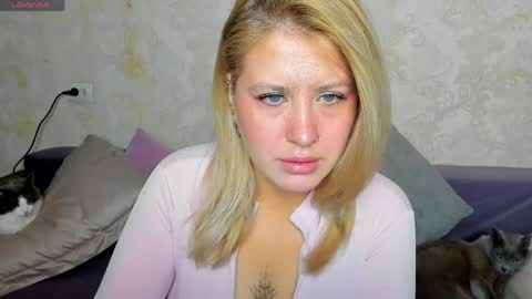 Alex Alexandra online show from May 18, 1:04 am