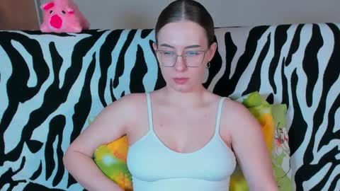 Snapshot of just_fucked chatting on February 27, 12:25 am Nika and Mark online show from February 27, 12:25 am