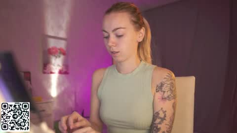 Snapshot of justbarbie chatting on September 12, 10:17 am Alexa online show from September 12, 10:17 am