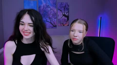 Snapshot of justcamila_ chatting on September 30, 11:21 am justcamila online show from September 30, 11:21 am