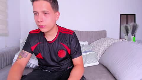 Snapshot of justin_biker chatting on February 26, 1:14 am justin_biker online show from February 26, 1:14 am